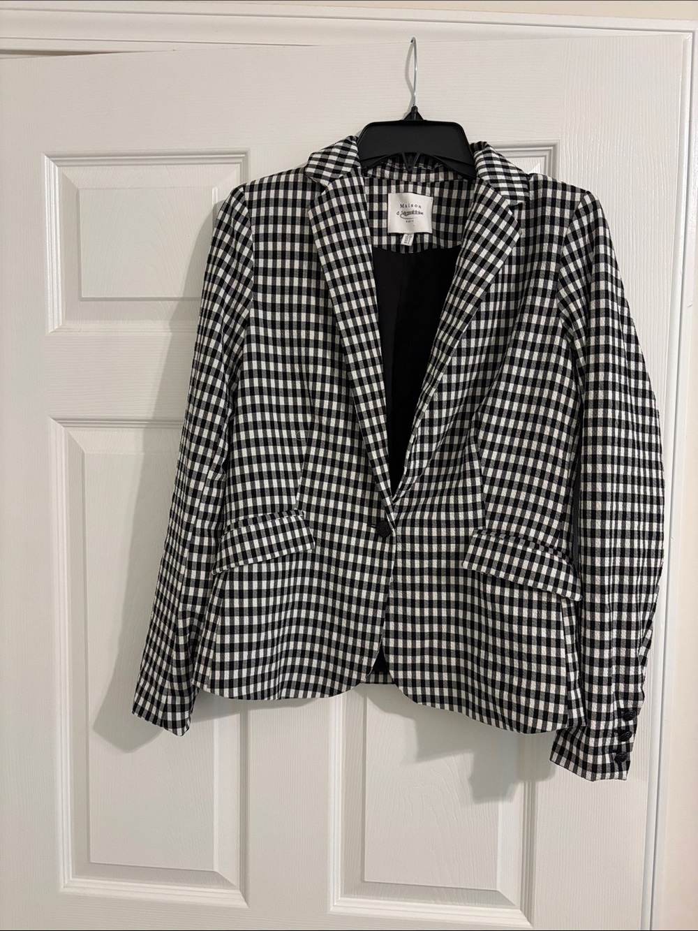 Black and White Gingham Single-Button Blazer